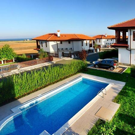 فيلا Generaator House أهيلوي المظهر الخارجي الصورة
