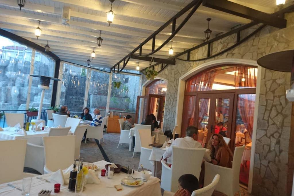 فيلا Generaator House أهيلوي المظهر الخارجي الصورة